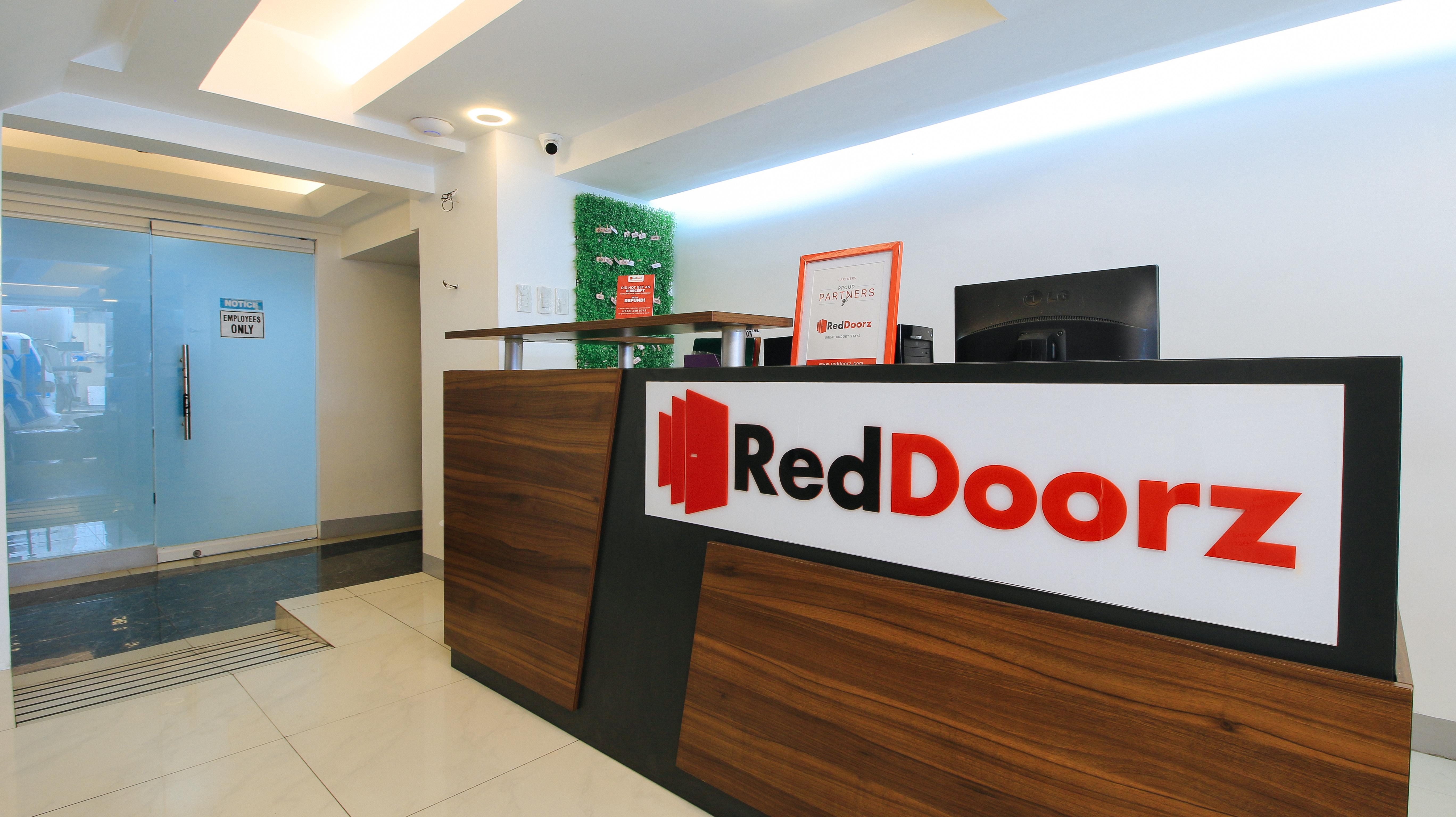 Hotel Reddoorz @ San Marcelino Malate 3*